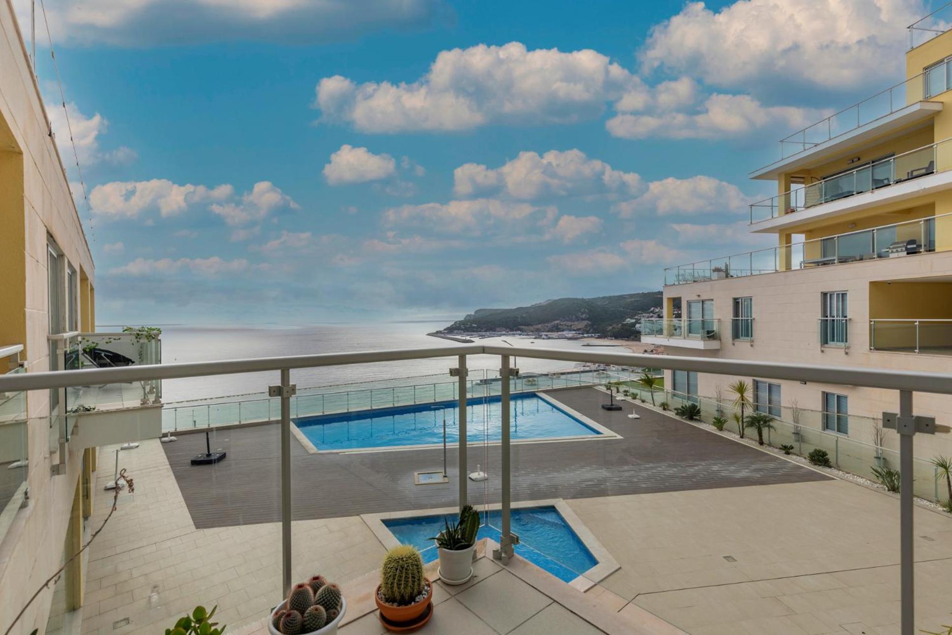 Cliffs Apartment - Astonishing View Over Sesimbra Bay By Trip2Portugal Esterno foto